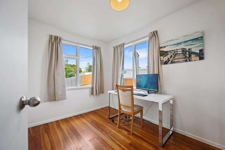15 Moffat Road Red Beach_12
