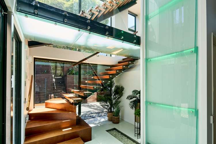 24d Mandalay Terrace Khandallah_2