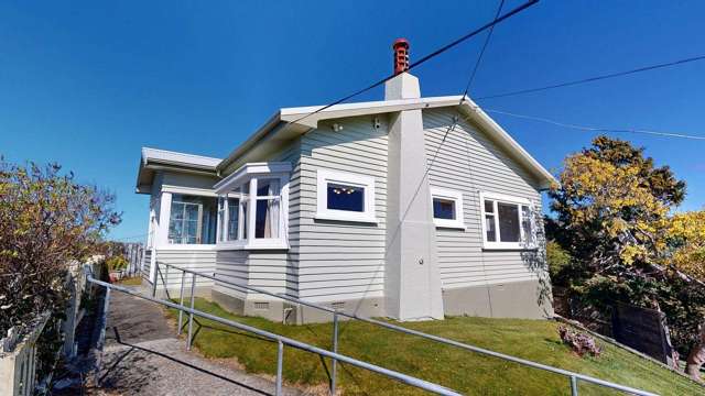 168 The Ridgeway 1259_2