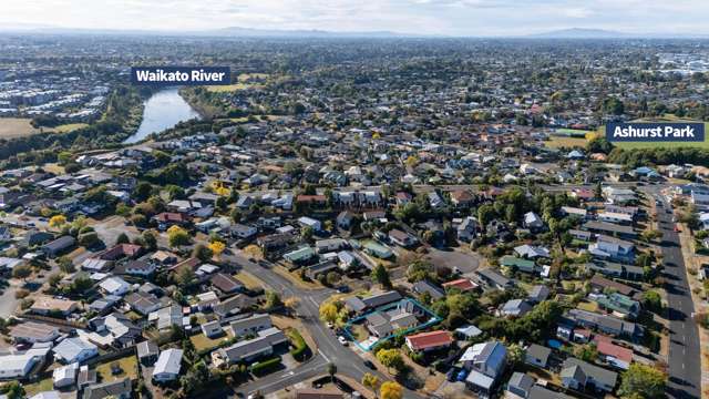 10 & 10A Tupelo Street Pukete_2