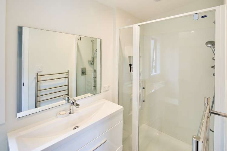 144 Fraser Avenue 1284_10