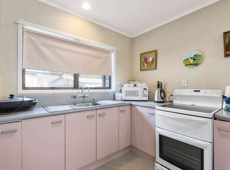 6 Blomfield Street Pukehangi_6