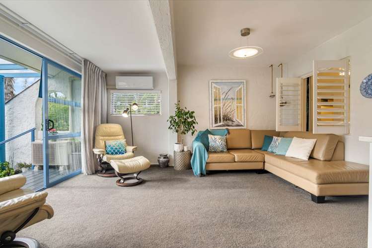 2C Weranui Road Waiwera_8