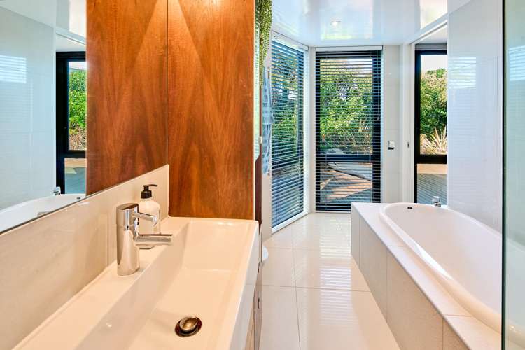 24D Mandalay Terrace Khandallah_28