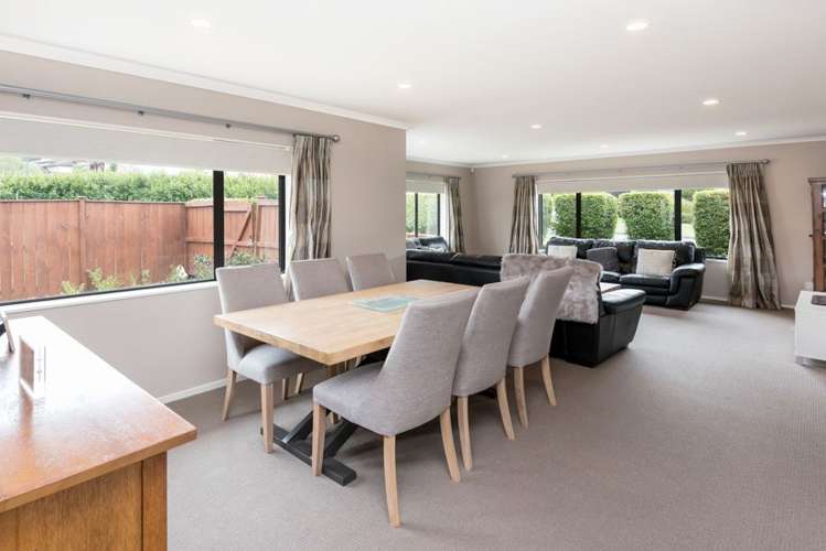 12 Hawkdun Drive Flat Bush_3