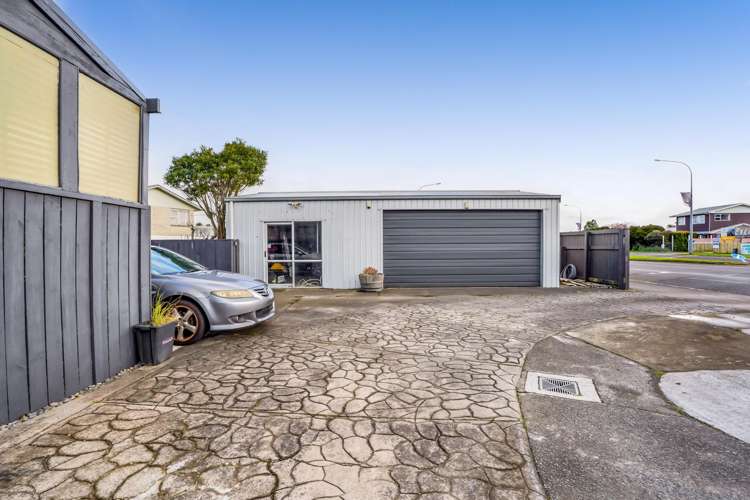 231 Glover Road Hawera_24