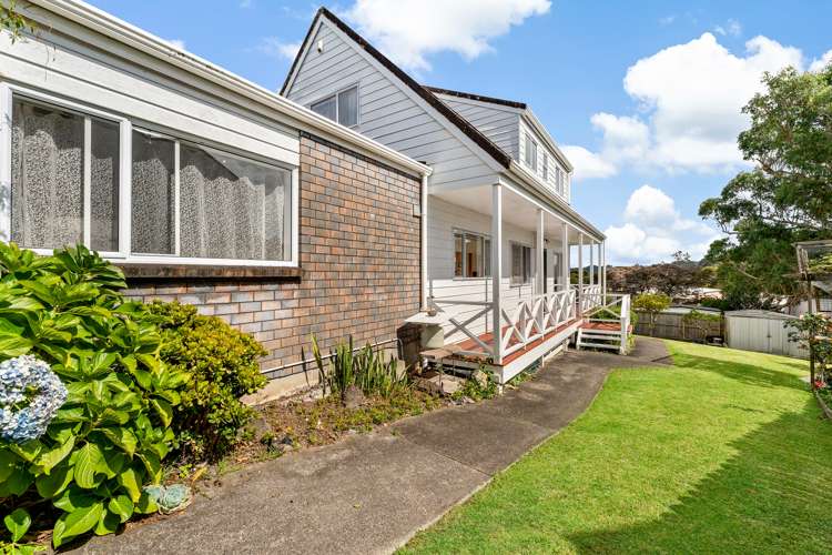 16 Redfern Lane Glenfield_12