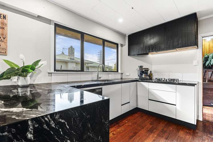 9 Saxton Road_0