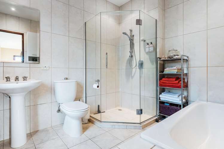 1/52 Harvey Street Waipahihi_8