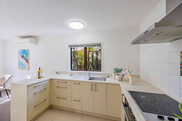 3/27 Byron Avenue Takapuna_11