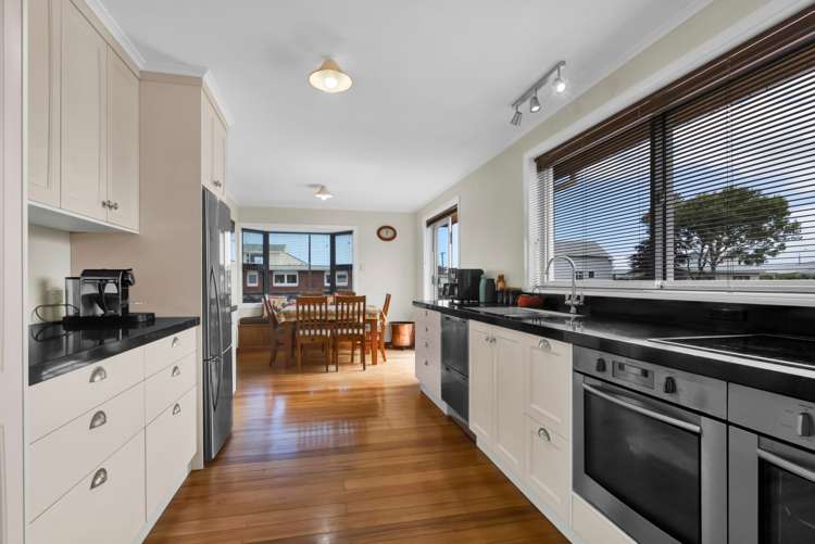 239 Mangorei Road Merrilands_10