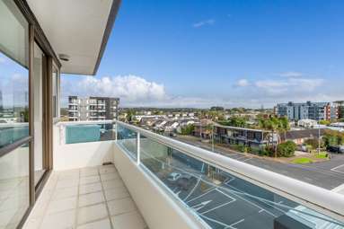 4C/15 Auburn Street_2