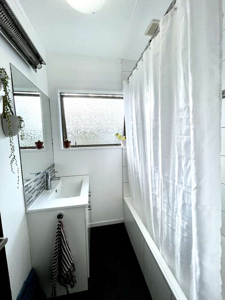 63b Westwood Street Bellevue_25