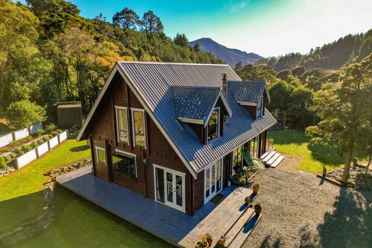 2 Teal Valley Road Hira_16