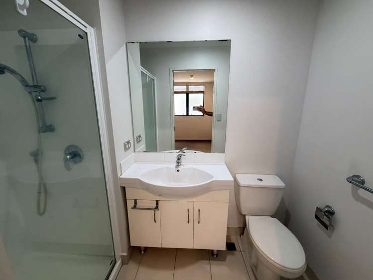 Queen's Lodge 176 Broadway Newmarket_10