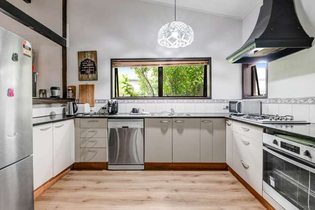 31 Forest Glen Orewa_2