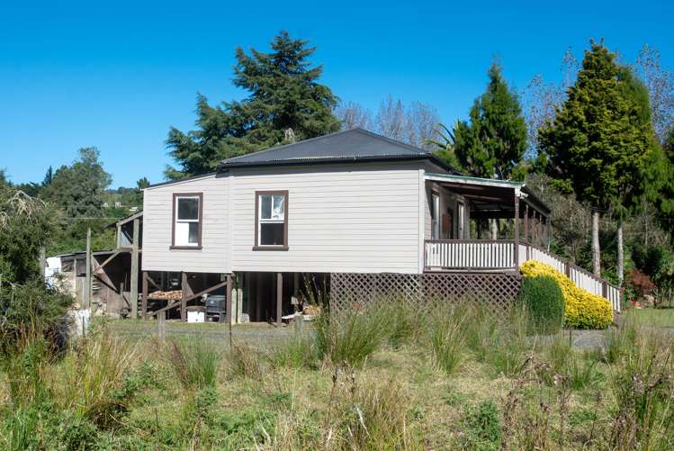 27 Tongaporutu Road Ohura_20