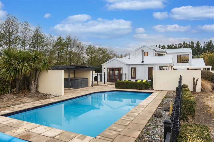 887 Two Chain Road Swannanoa_32