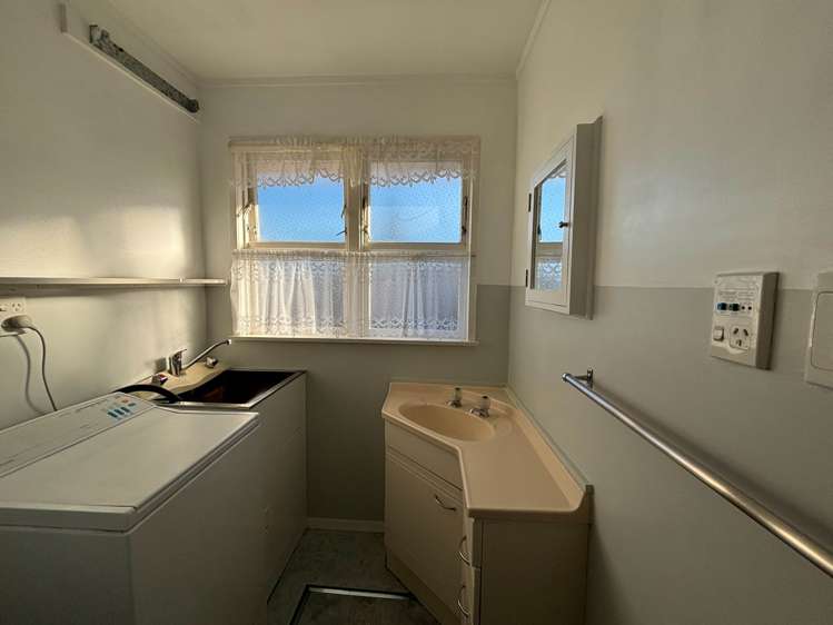 1/158 White Swan Road Mt Roskill_8