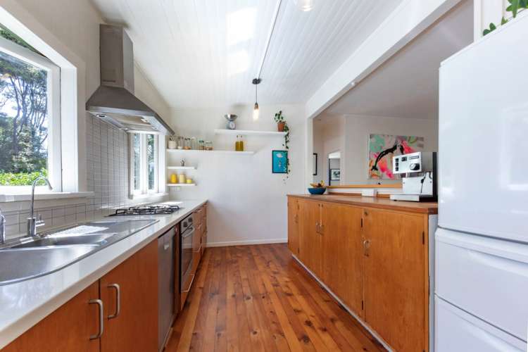 23 Kauri Point Road Laingholm_7