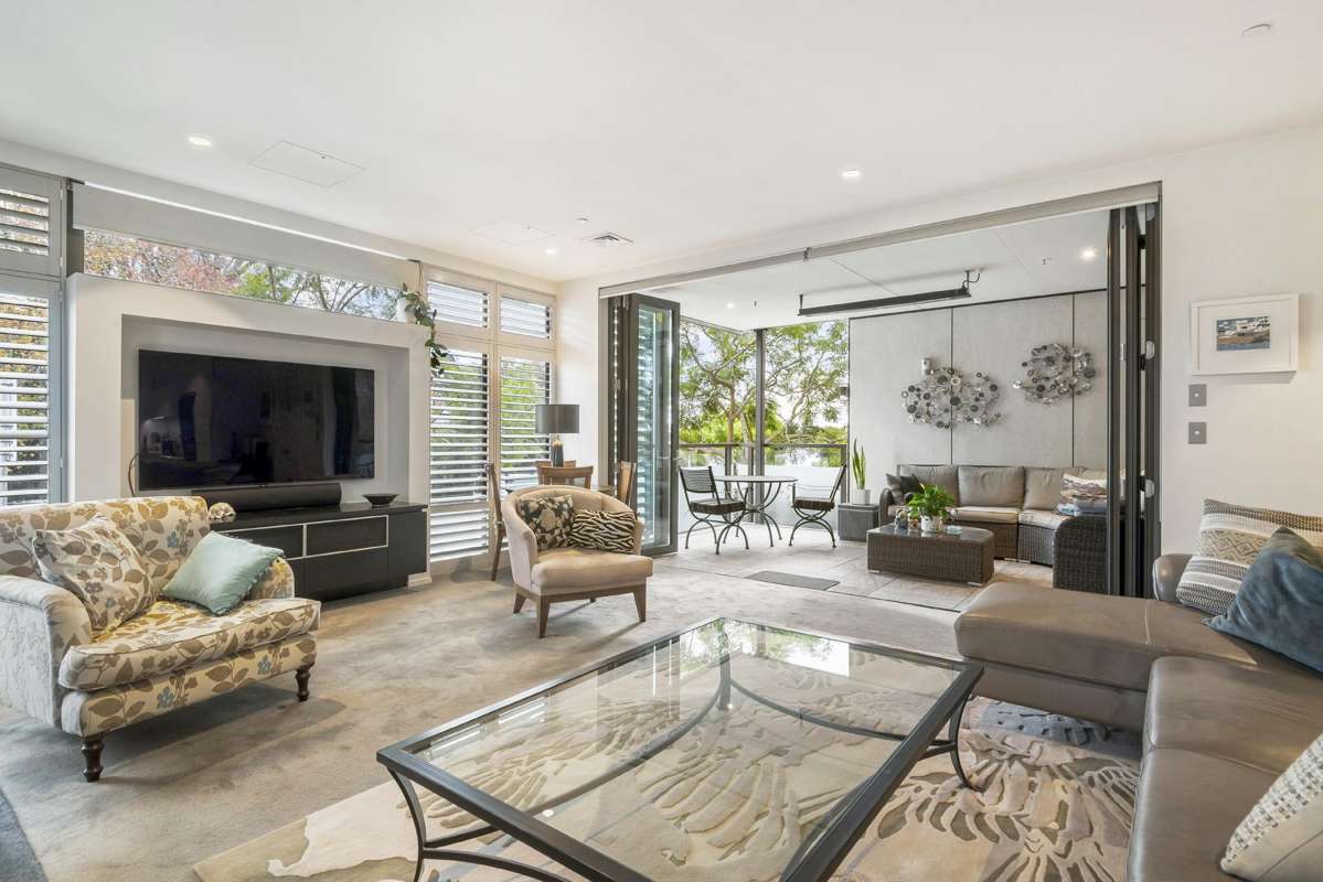 1/107 Jervois Road_0