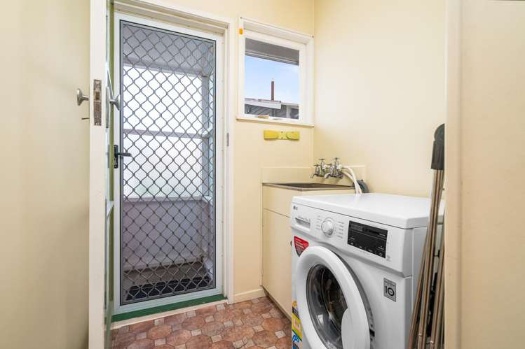 2/92 Mill Road Kensington_14