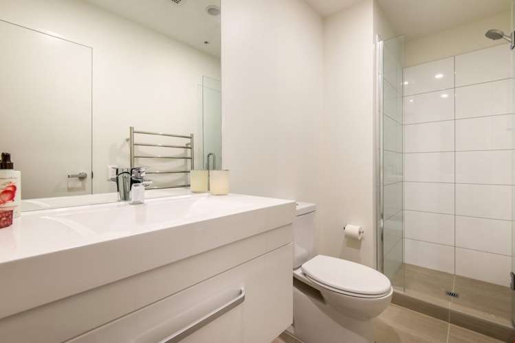 503/18 Saint Martins Lane Grafton_10