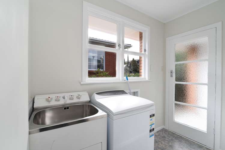 55 Mckerrow Street Shiel Hill_17