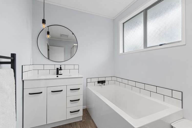 3 Erica Place Bell Block_11