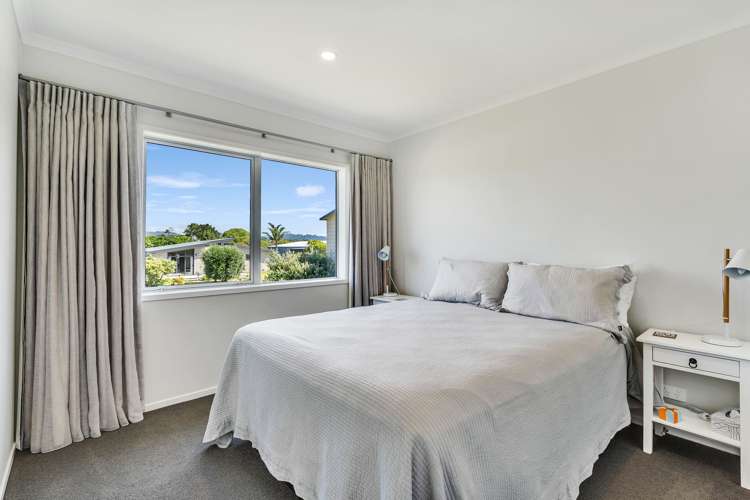 147 The Fairway Matarangi_17