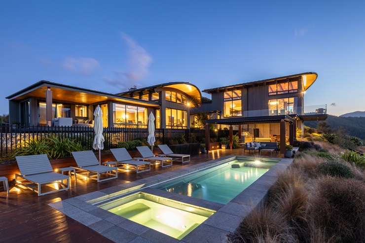 Te Whau lodge, at 36 Vintage Lane, on Waiheke Island, is being marketed to overseas buyers. Photo / Supplied