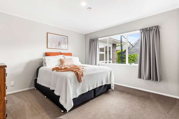 17 Evanda Crescent Conifer Grove_17