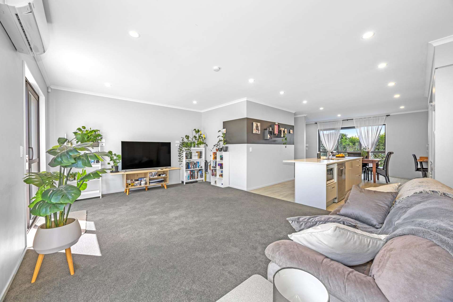 42 Tippet Crescent Wigram_0