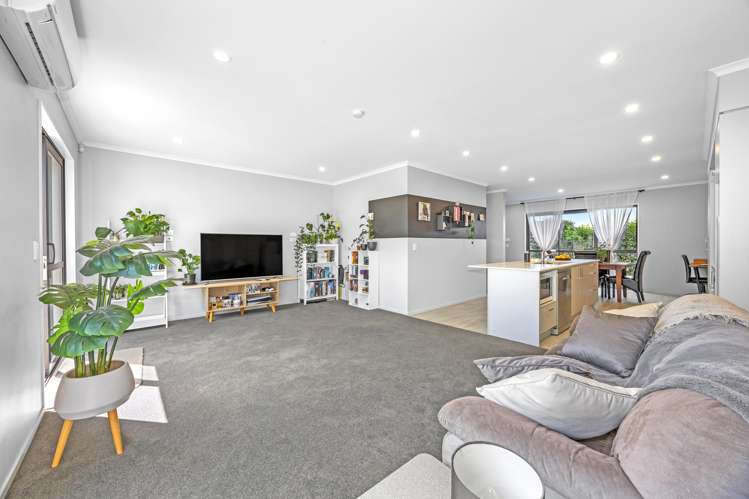 42 Tippet Crescent_0