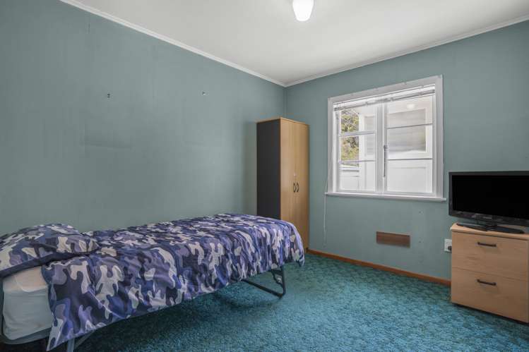 52 Dover Road Wainuiomata_8
