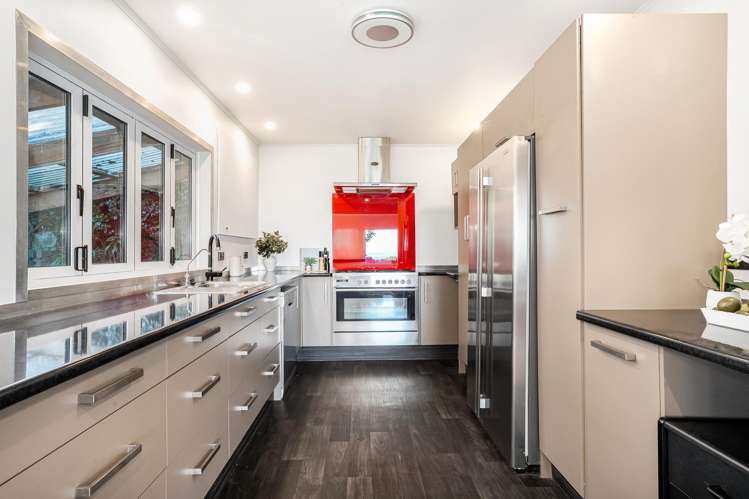 142 Severn Street Island Bay_8