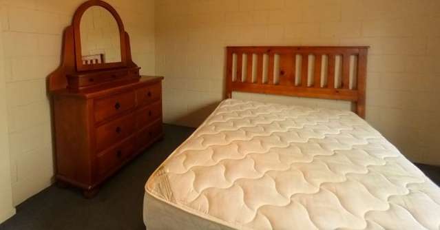 37 Hyde Avenue - Downstairs 1140_2