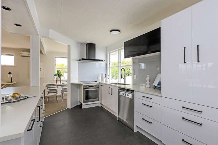 24 Magdalen Crescent Pirimai_2