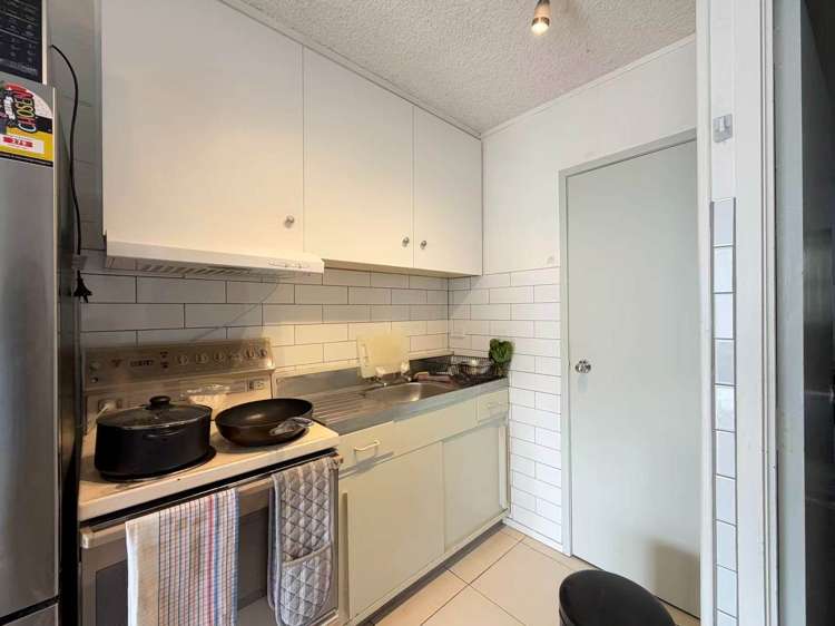 2/16 Bellevue Road Mt Eden_3