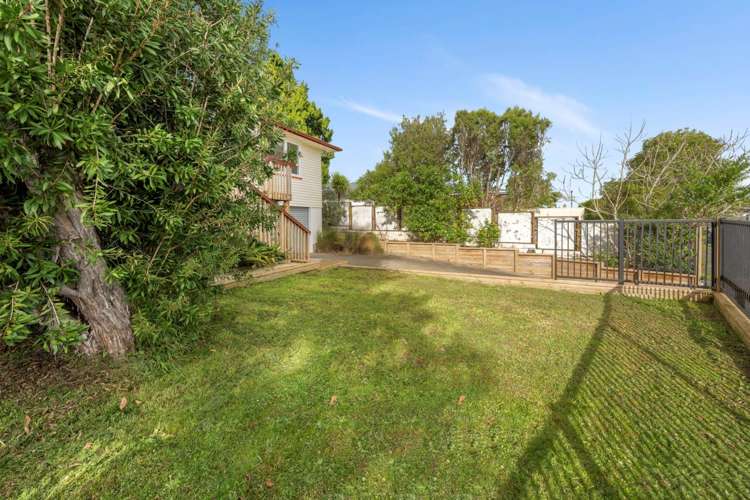 3 Marie Crescent Te Atatu South_20