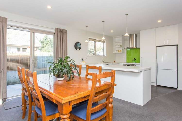 2/136 Pages Road Wainoni_4