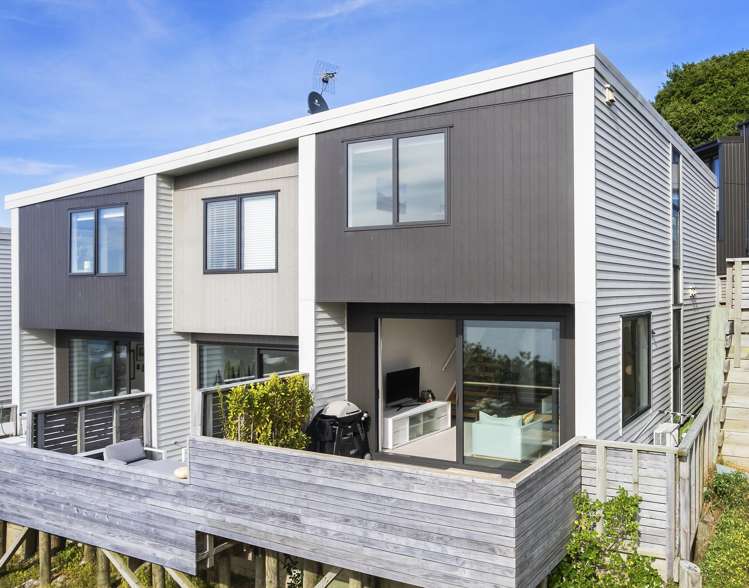 10/52 High Street Island Bay_4