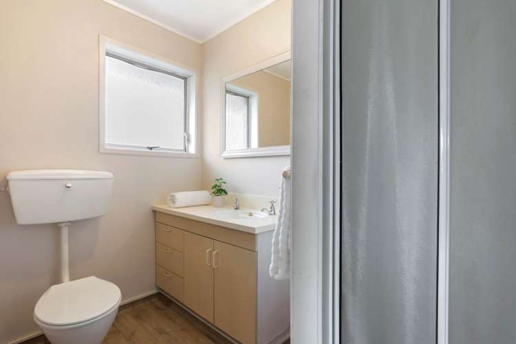 175 Royal Road Massey_8