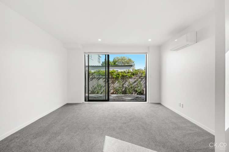 11/323 Riverside Drive Waterloo_8