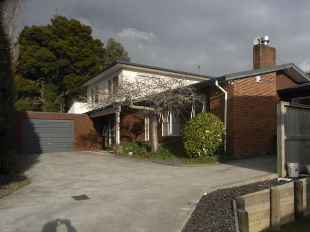 Large family home in central Blockhouse Bay.