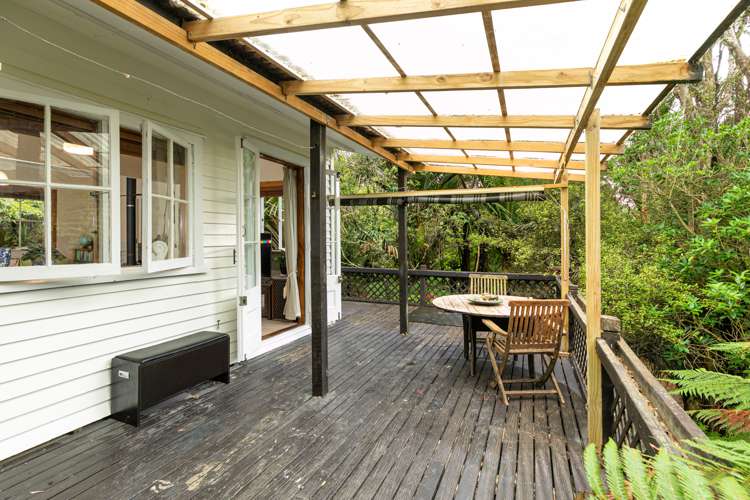 332 Huia Road Titirangi_13