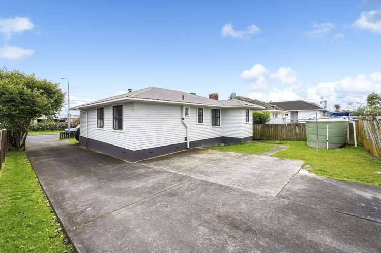 50 Barrys Road Glendene_12