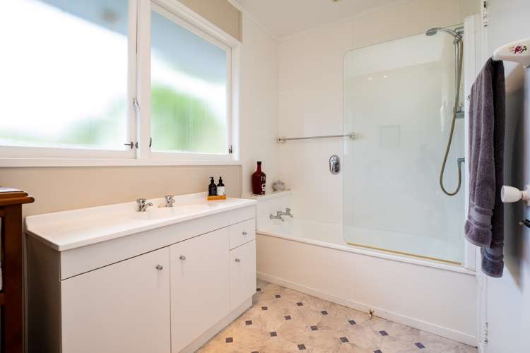 225 Durham Drive Havelock North_16