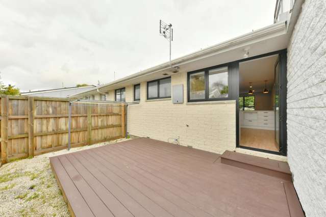 3/738 Ferry Road Woolston_2