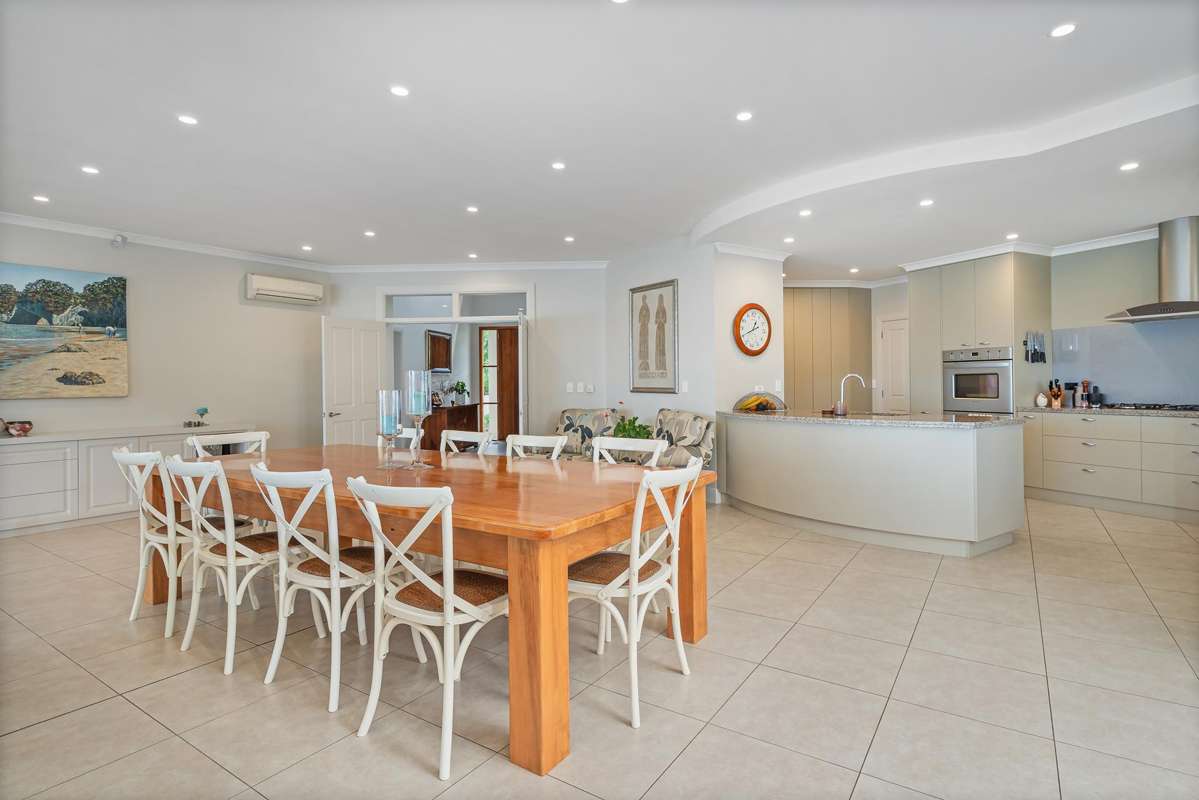 182 Buffalo Beach Road_2